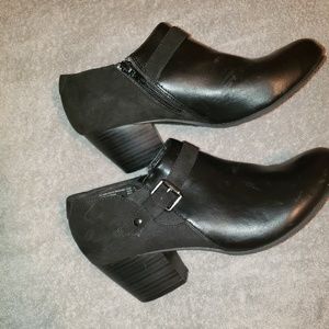 American Eagle Slip On Ankle Booties